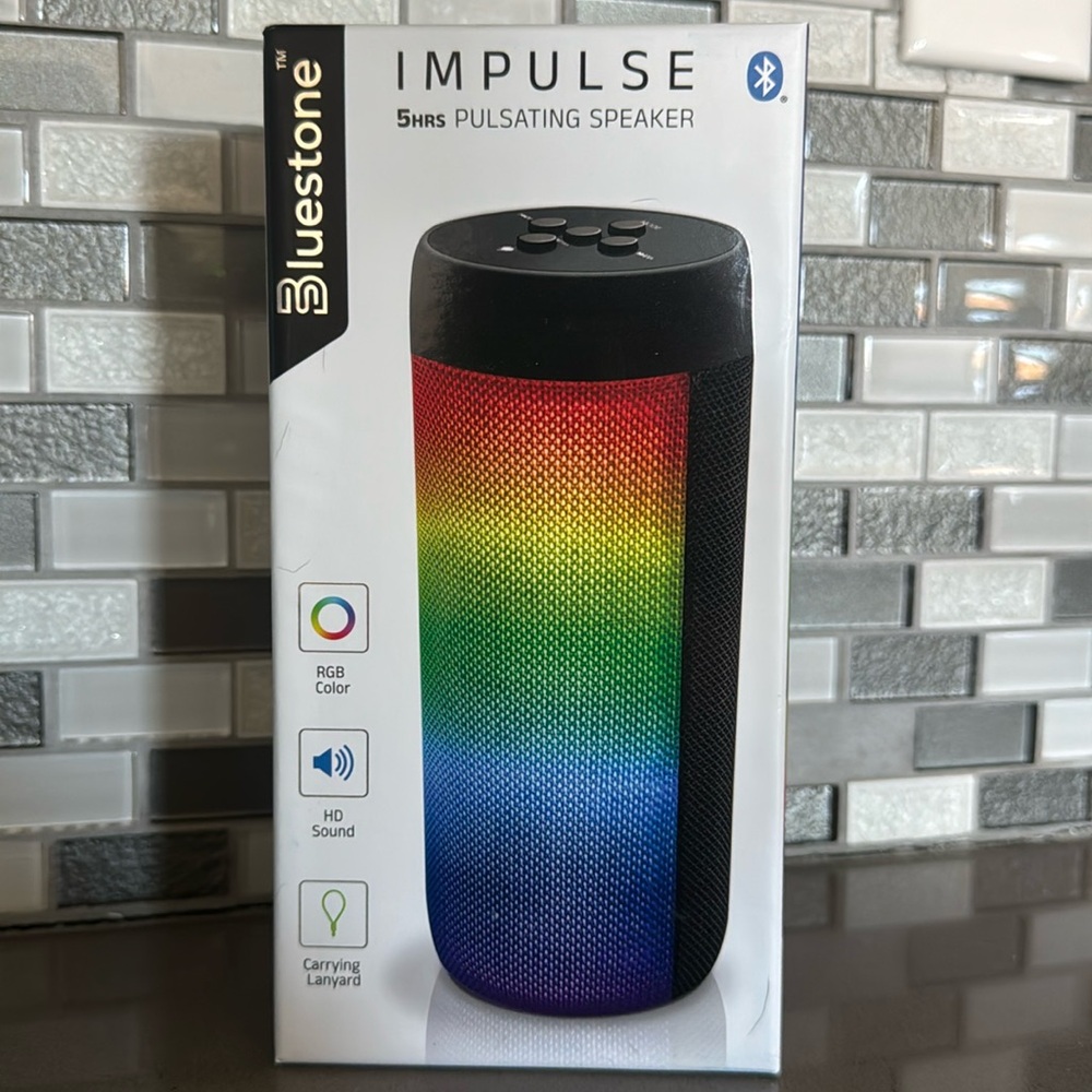Bluestone Impulse Pulsating Portable Illuminating Bluetooth Speaker / BRAND NEW